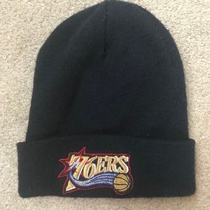 Vintage 76ers cuffed winter hat